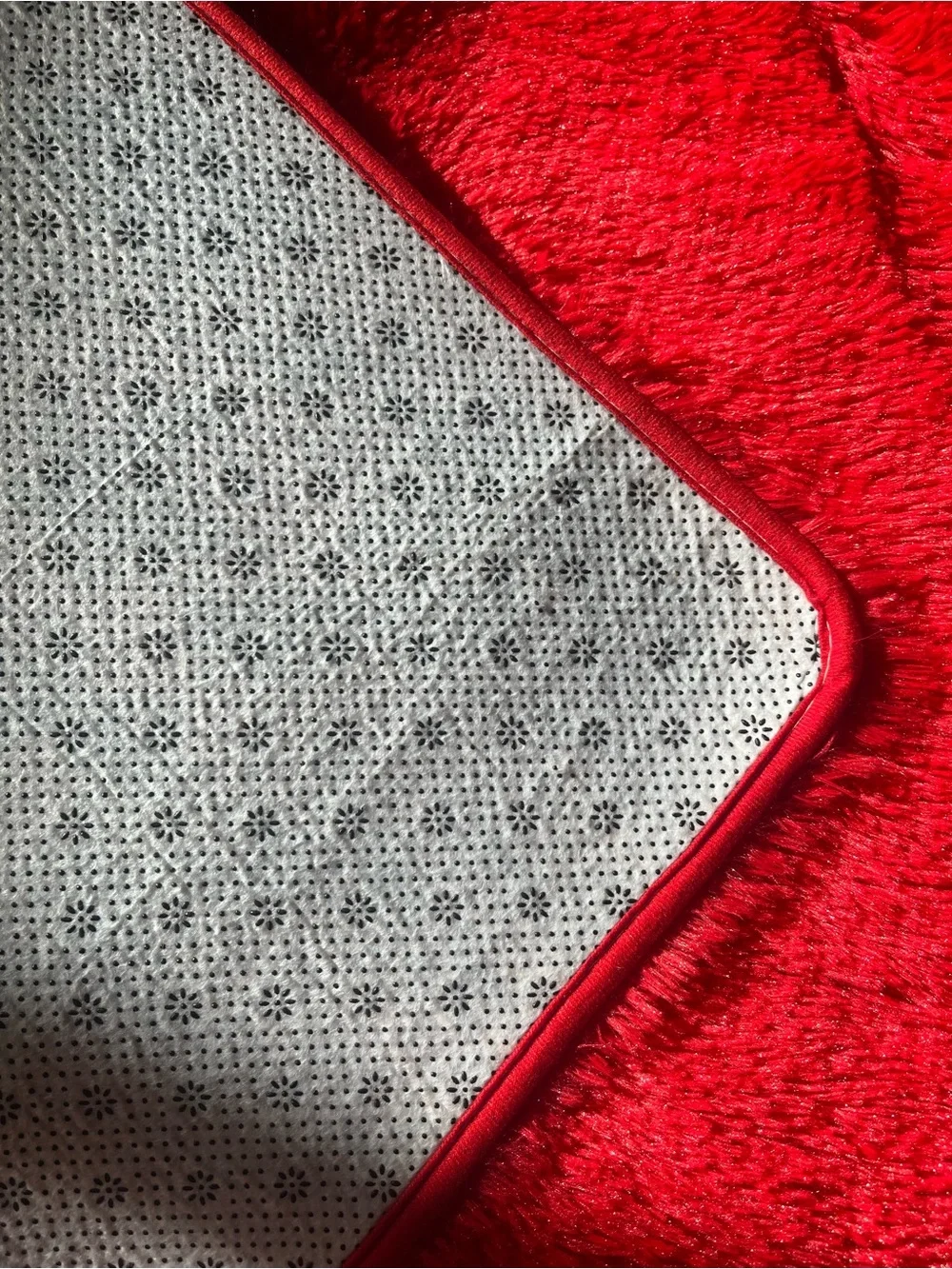 Red Plush Area Rug - Luxurious Soft Floor Accent 60”x 98”
